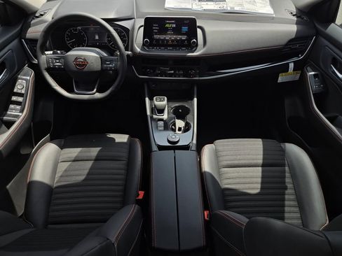 New 2026 Nissan Rogue SV AWD/4WD image 15
