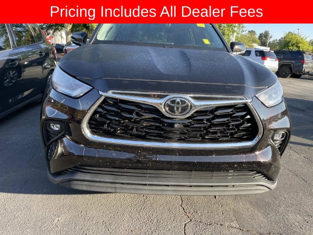 Used 2021 Toyota Highlander Limited AWD/4WD image 12