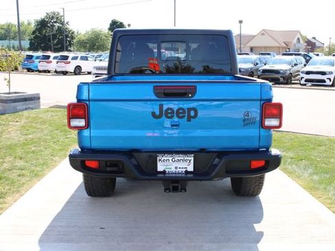 Used 2021 Jeep Gladiator Sport AWD/4WD image 34