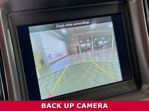 Used 2022 Dodge Challenger R/T image 9