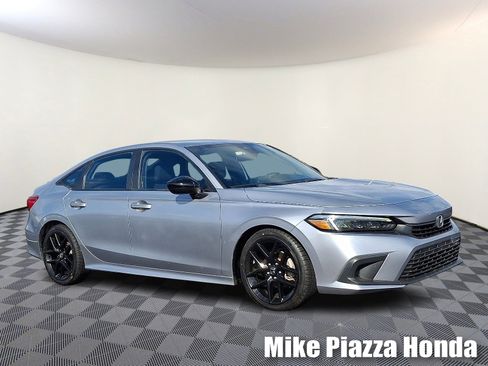 Used 2022 Honda Civic Sport image 1