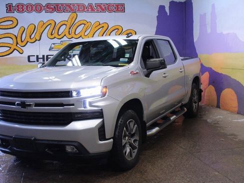 Used 2019 Chevrolet Silverado 1500 RST image 2