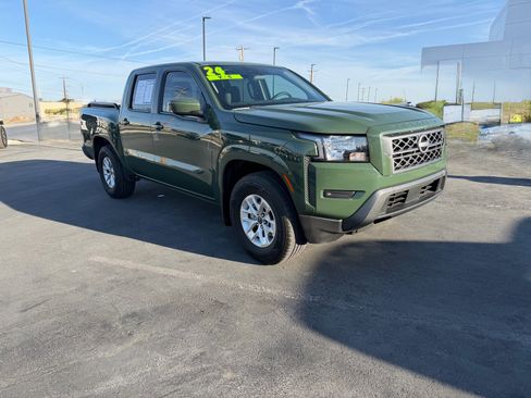 Used 2024 Nissan Frontier SV w/ Technology Package image 1