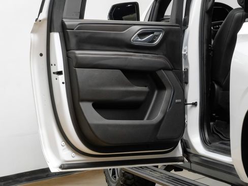 Used 2021 GMC Yukon XL AT4 w/ AT4 Premium Plus Package image 47