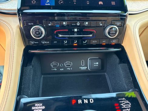 Used 2022 Jeep Grand Cherokee Summit image 23