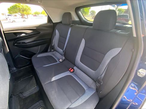 Used 2023 Chevrolet TrailBlazer LT FWD image 21