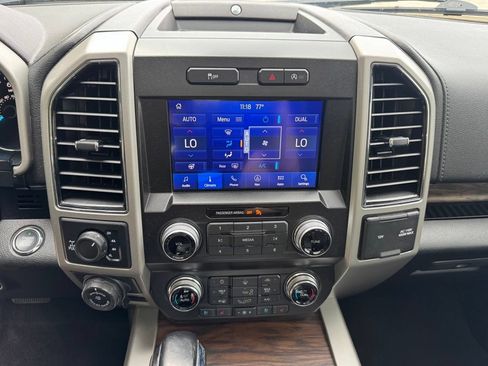 Used 2019 Ford F150 Lariat w/ Equipment Group 502A Luxury AWD/4WD image 25