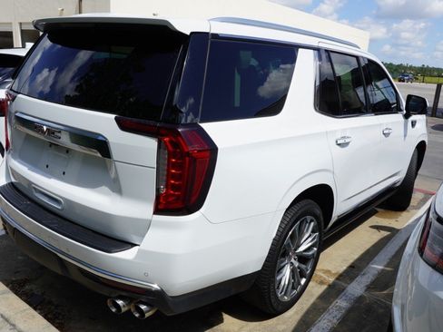 Used 2021 GMC Yukon Denali w/ Denali Premium Package RWD image 5