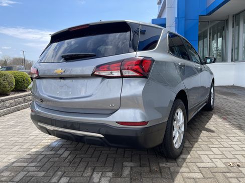 Used 2024 Chevrolet Equinox LT w/ LPO, Floor Liner Package image 5