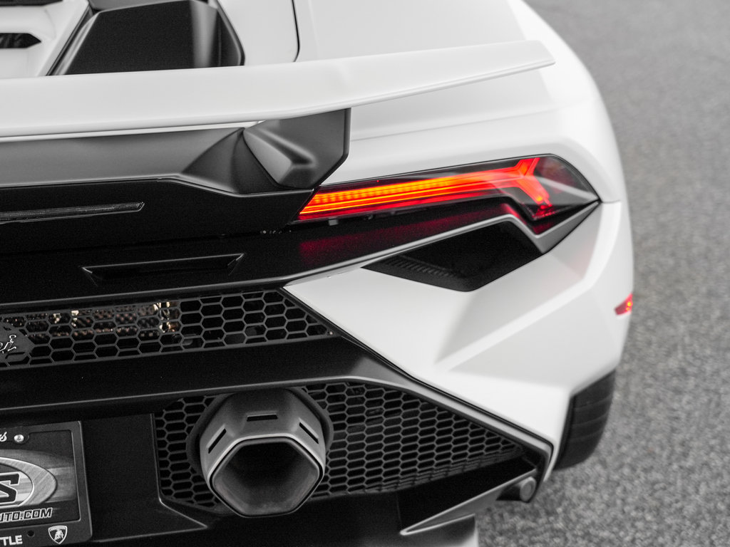 Used 2024 Lamborghini Huracan Tecnica RWD image 41