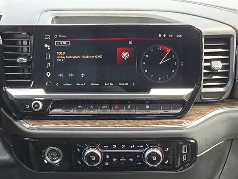 Used 2023 GMC Sierra 1500 Elevation image 22