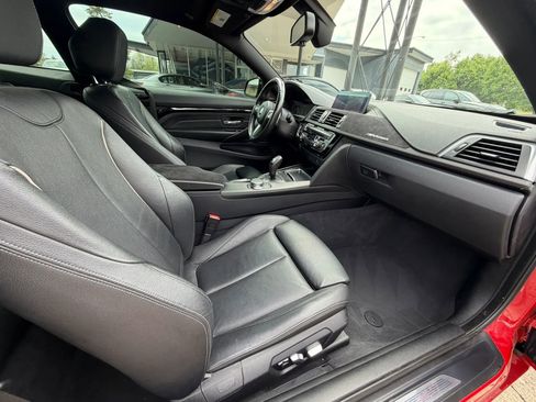 Used 2019 BMW 440i xDrive Coupe w/ M Sport Package AWD/4WD image 19