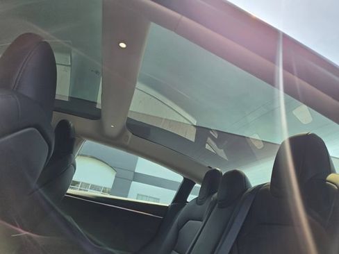 Used 2024 Tesla Model 3 Long Range AWD/4WD image 29