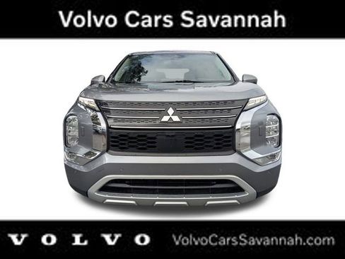 Used 2024 Mitsubishi Outlander SE image 13