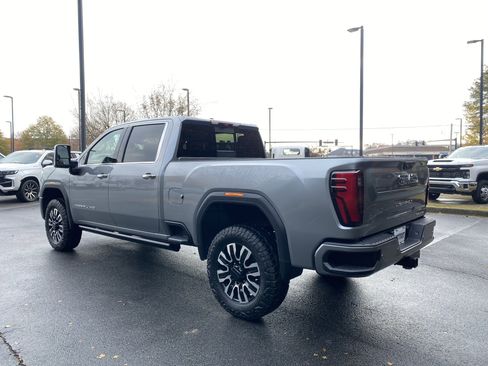 Used 2024 GMC Sierra 2500 Denali Ultimate image 7