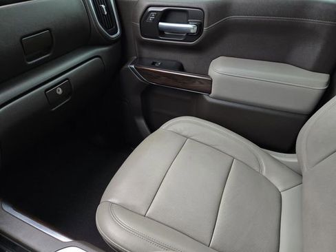 Used 2020 GMC Sierra 1500 SLT image 25