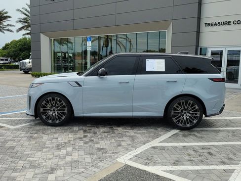 Certified 2026 Land Rover Range Rover Sport SE Dynamic AWD/4WD image 2