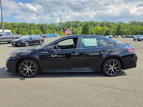 Used 2024 Toyota Camry SE w/ Cold Weather Package AWD/4WD image 4