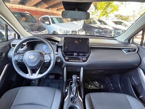 Used 2023 Toyota Corolla Cross LE AWD/4WD image 14