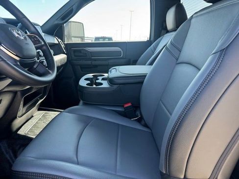 New 2026 RAM 5500 Tradesman AWD/4WD image 9