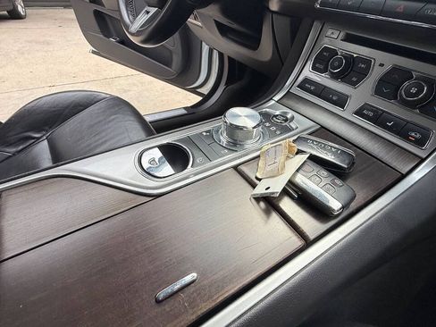 Used 2013 Jaguar XF RWD image 81