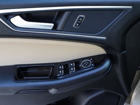 Used 2017 Ford Edge SEL w/ Equipment Group 201A image 35