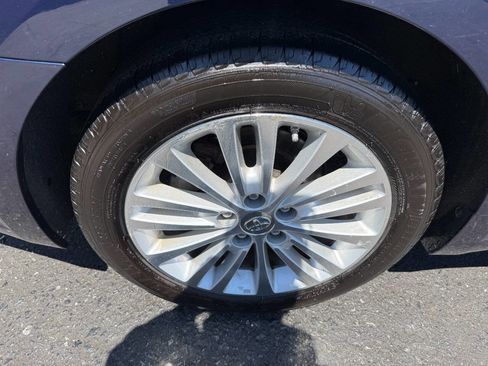 Used 2013 Toyota Avalon Limited FWD image 11