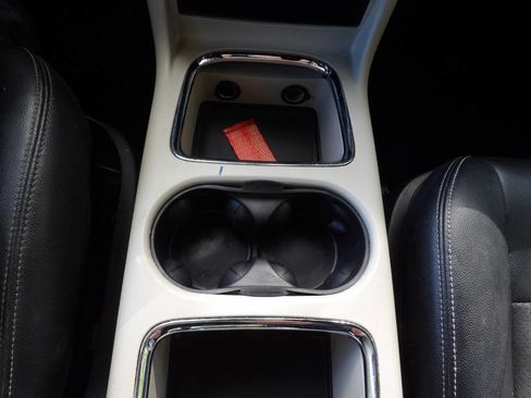 Used 2019 Dodge Grand Caravan SXT image 33