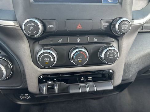 Used 2024 RAM 2500 Big Horn w/ Heated Seats & Wheel Group AWD/4WD image 14