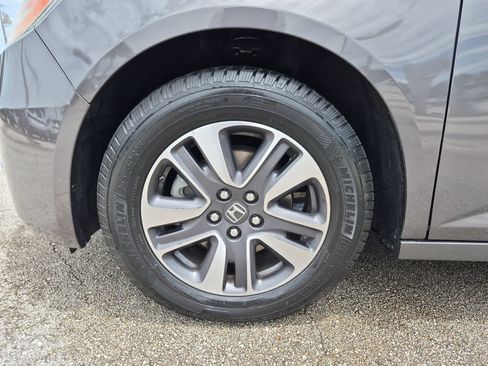 Used 2016 Honda Odyssey Touring Elite image 25