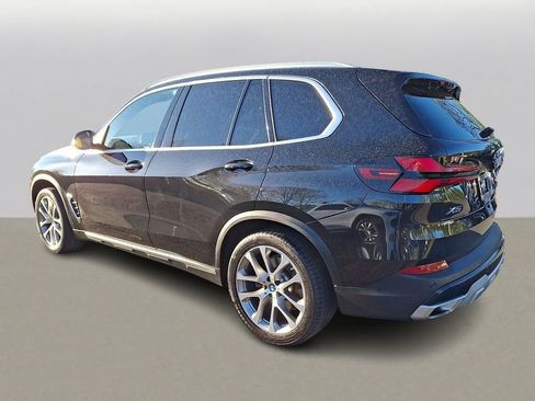 Used 2024 BMW X5 xDrive40i w/ Executive Package image 4