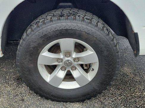 Used 2023 RAM 1500 Classic SLT w/ Protection Group AWD/4WD image 9