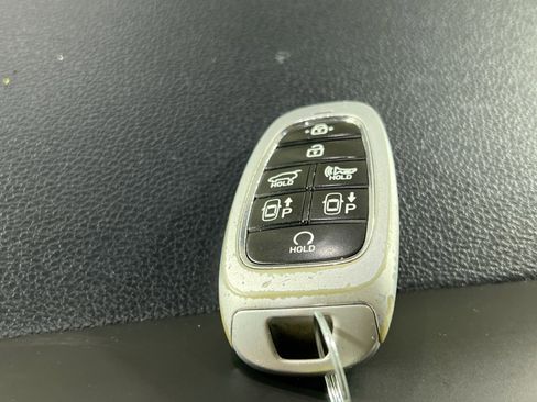 Used 2023 Hyundai Palisade Calligraphy image 31