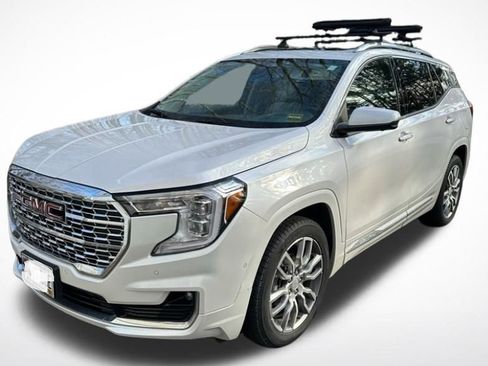 Certified 2023 GMC Terrain Denali w/ Denali Premium Package AWD/4WD image 30