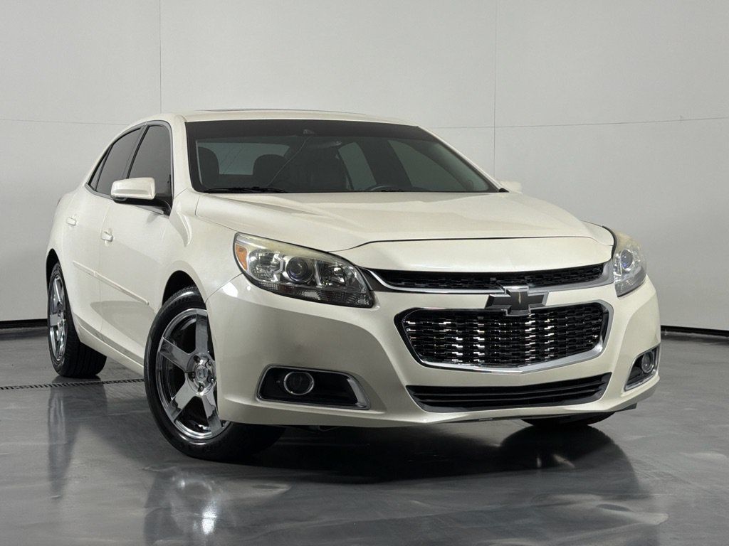 Used 2013 Chevrolet Malibu LT FWD image 2