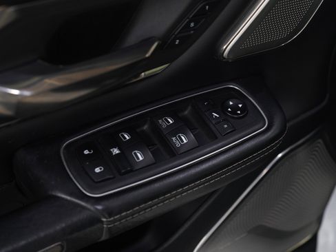 Used 2020 RAM 1500 Limited image 18