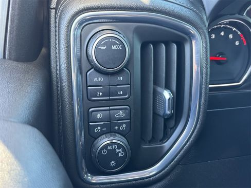 Used 2021 Chevrolet Silverado 1500 LT Trail Boss w/ Bed Protection Package image 5