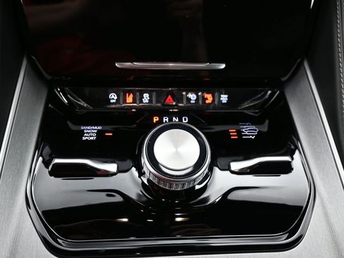 New 2026 Jeep Grand Wagoneer Limited AWD/4WD image 21