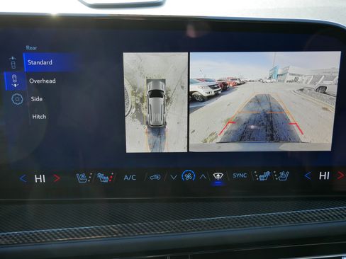 New 2026 Chevrolet Traverse High Country image 10