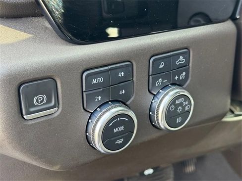 Used 2022 GMC Sierra 1500 SLT w/ SLT Premium Plus Package image 16