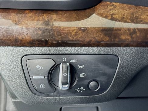 Used 2019 Audi Q5 2.0T Premium image 10