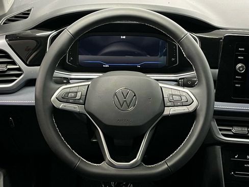 New 2026 Volkswagen Taos SEL AWD/4WD image 9