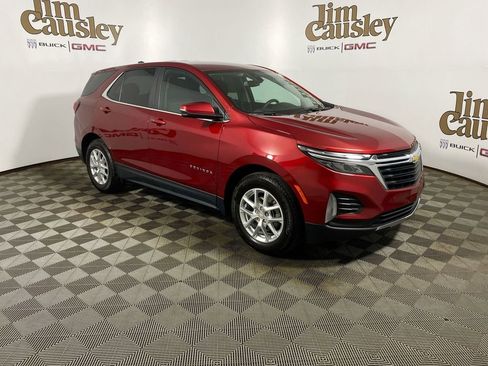 Used 2023 Chevrolet Equinox LT FWD image 1
