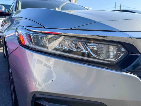 Used 2020 Honda Accord LX image 5