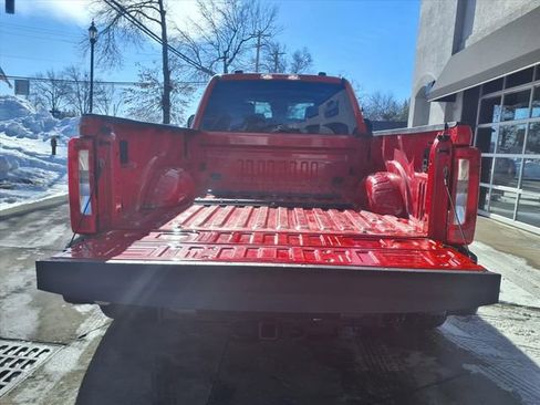 Used 2025 Ford F350 XLT image 8