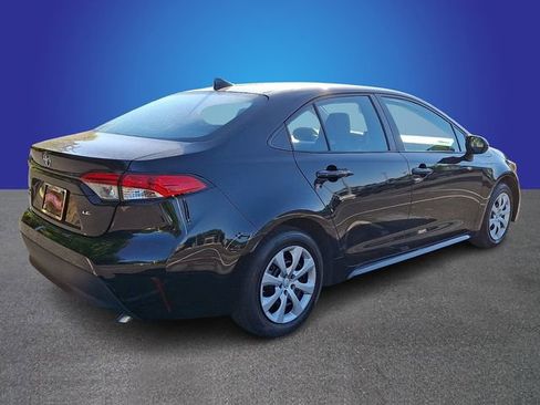 Used 2024 Toyota Corolla LE FWD image 4