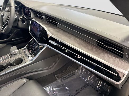 Used 2025 Audi A7 3.0T Prestige image 30