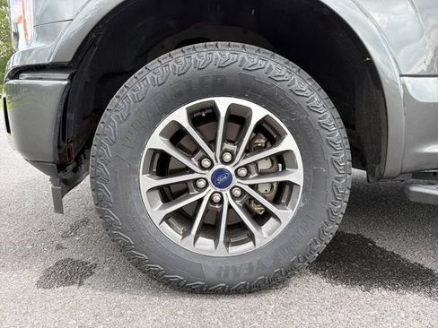 Used 2018 Ford F150 XLT w/ Equipment Group 302A Luxury AWD/4WD image 12