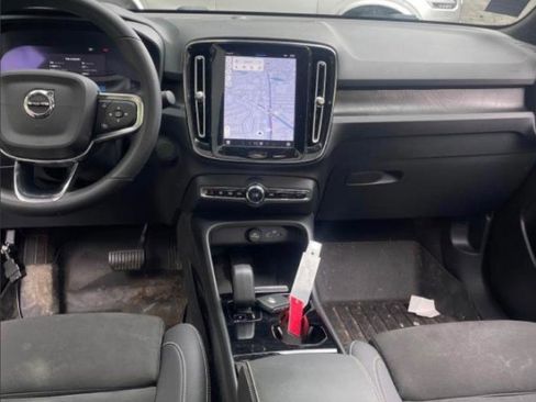 Used 2023 Volvo C40 P8 Recharge Plus AWD/4WD image 6