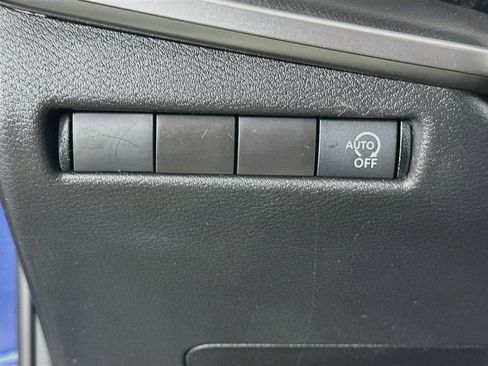 Used 2025 Nissan Kicks S FWD image 17